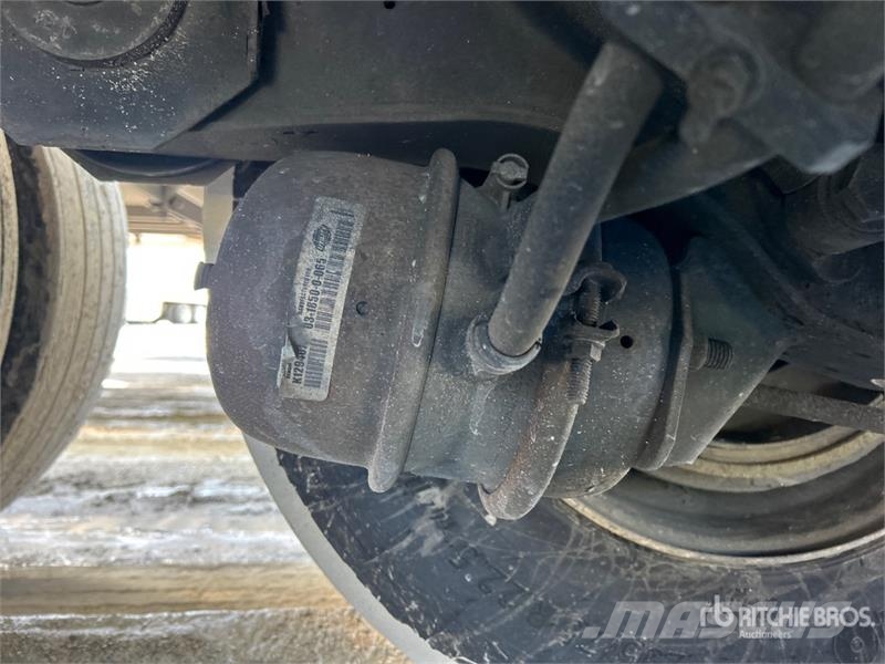 Utility 3000R Hladilne polprikolice