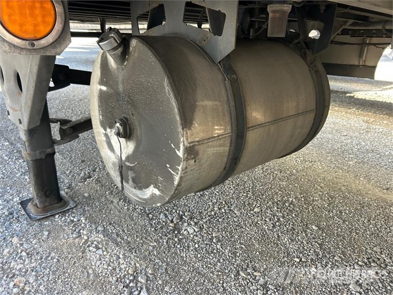 Utility 3000R Temperature controlled semi-trailers