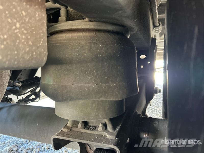 Utility 3000R Hladilne polprikolice