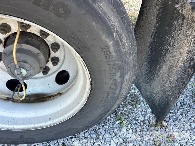 Utility 3000R Hladilne polprikolice