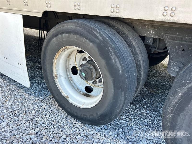 Utility 3000R Hladilne polprikolice
