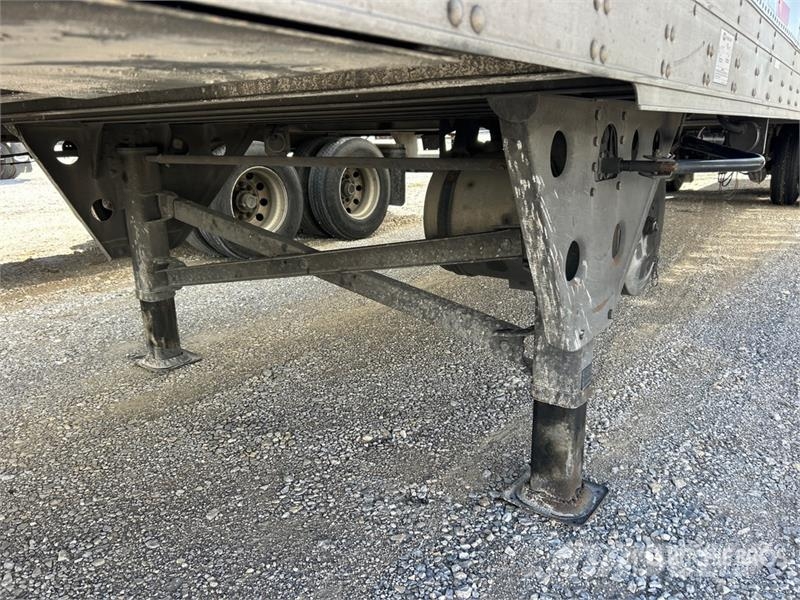 Utility 3000R Temperature controlled semi-trailers