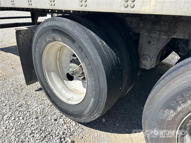 Utility 3000R Temperature controlled semi-trailers
