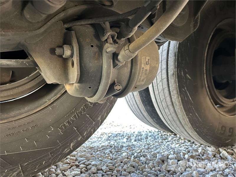 Utility 3000R Hladilne polprikolice