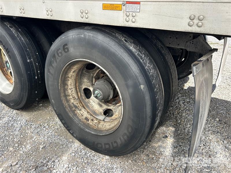 Utility 3000R Temperature controlled semi-trailers