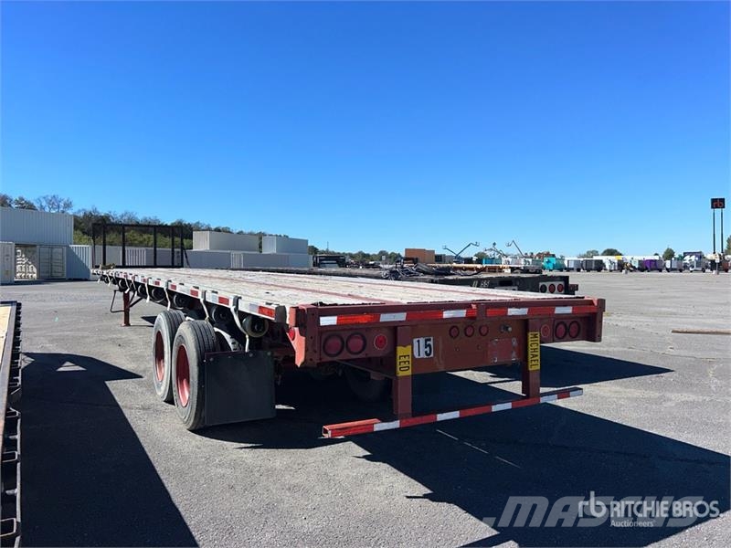 Utility 48 ft T/A Flatbed Trailer Platformy / Przyczepy z otwieranymi burtami