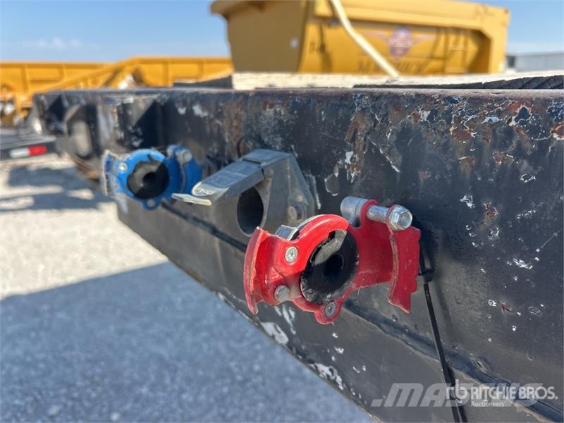 Utility 48 ft T/A Step Deck Trailer Caricatore basso