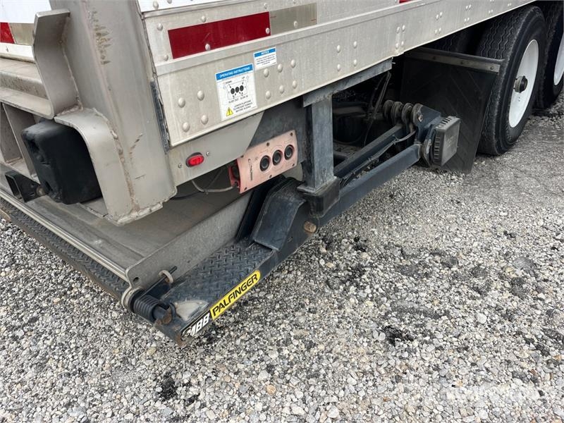 Utility 48 ft T/A Van Trailer Furgons