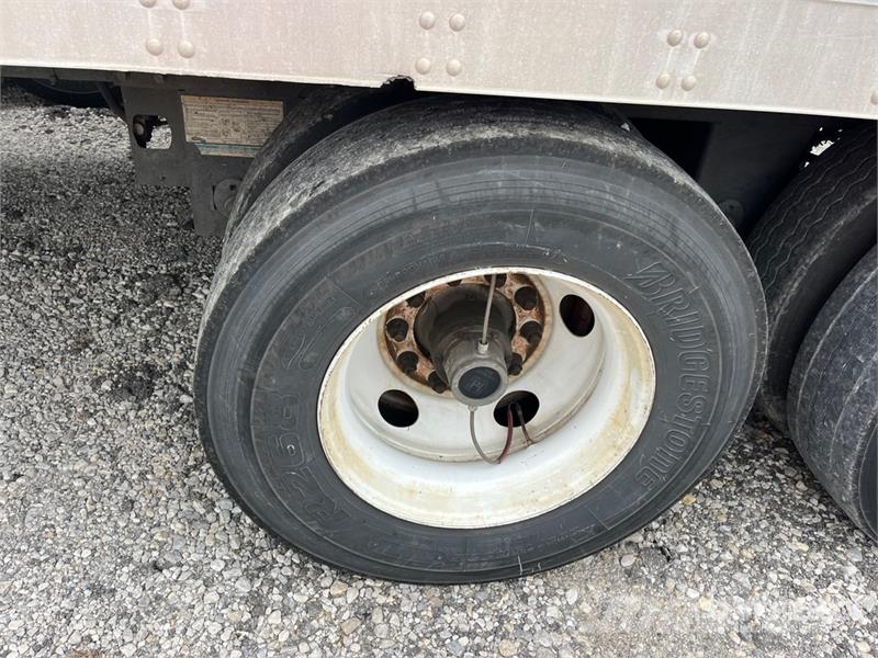Utility 48 ft T/A Van Trailer Furgons