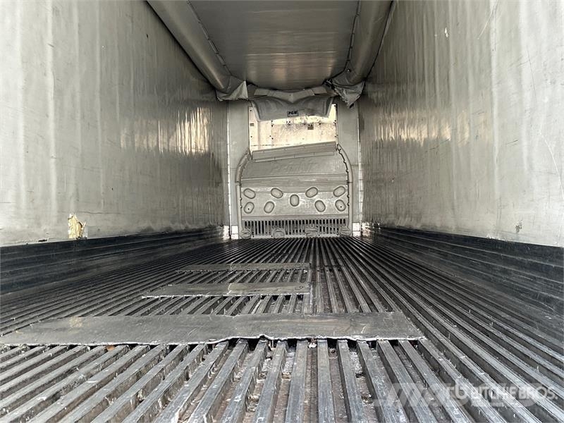Utility 53 ft x 102 in T/A Refrigerated Trailer نصف مقطورات بدرجة حرارة قابلة للضبط
