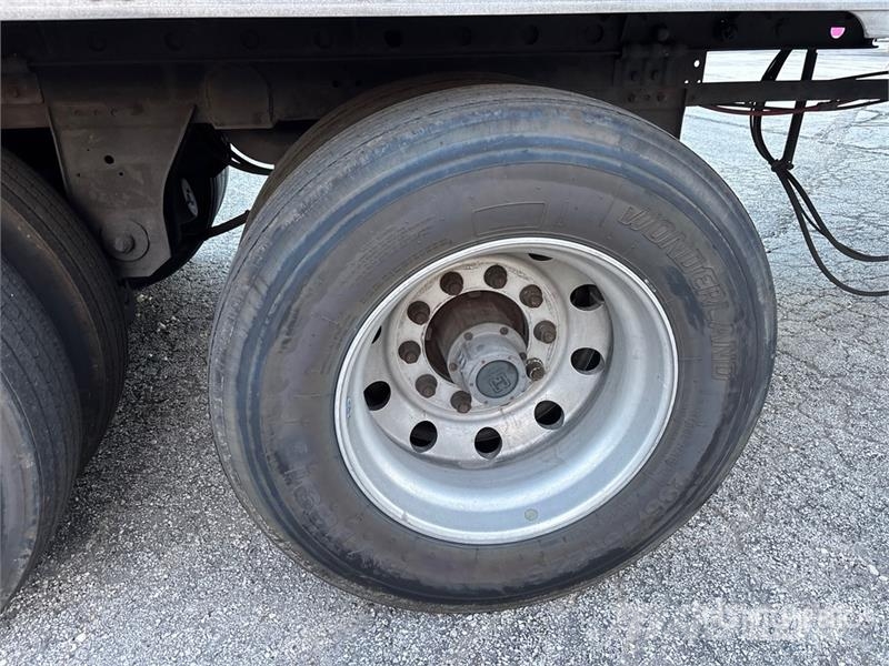 Utility 53 ft x 102 in T/A Refrigerated Trailer Puspriekabės su izoterminiu kėbulu
