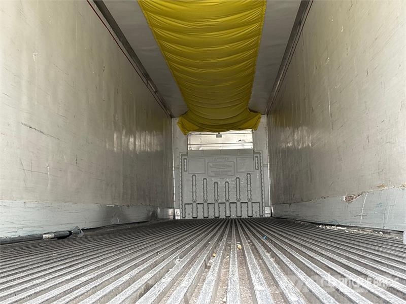 Utility 53 ft x 102 in T/A Multi -Temp Refrigerated Traile Piekabes ar temperatūras kontroli