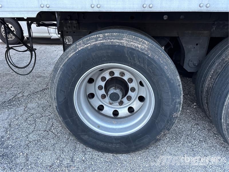 Utility 53 ft x 102 in T/A Refrigerated Trailer Puspriekabės su izoterminiu kėbulu