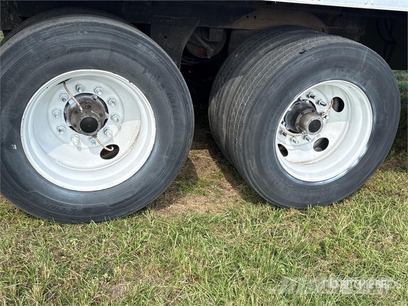 Utility 53 ft x 102 in T/A 53 ft Refrigerated Trailer Semi remorque frigorifique