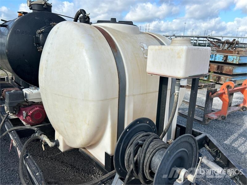 Utility Lo-K-Tor 800 gal T/A Vacuum Excavation Unit Accesorios y repuestos para equipo de perforación