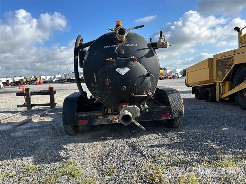 Utility Lo-K-Tor 800 gal T/A Vacuum Excavation Unit Accesorios y repuestos para equipo de perforación