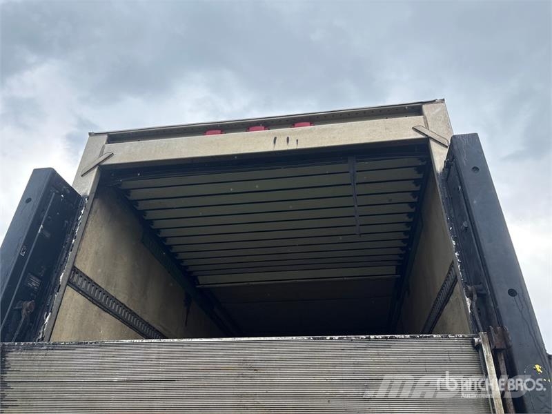 Utility VS1R 28 ft x 102 in S/A Refrigerated Trailer 控溫式半拖車