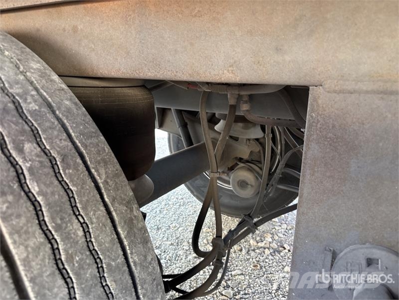 Utility VS2DX 箱體拖車