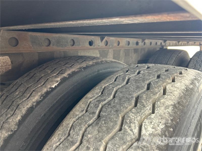 Utility VS2DX 箱體拖車