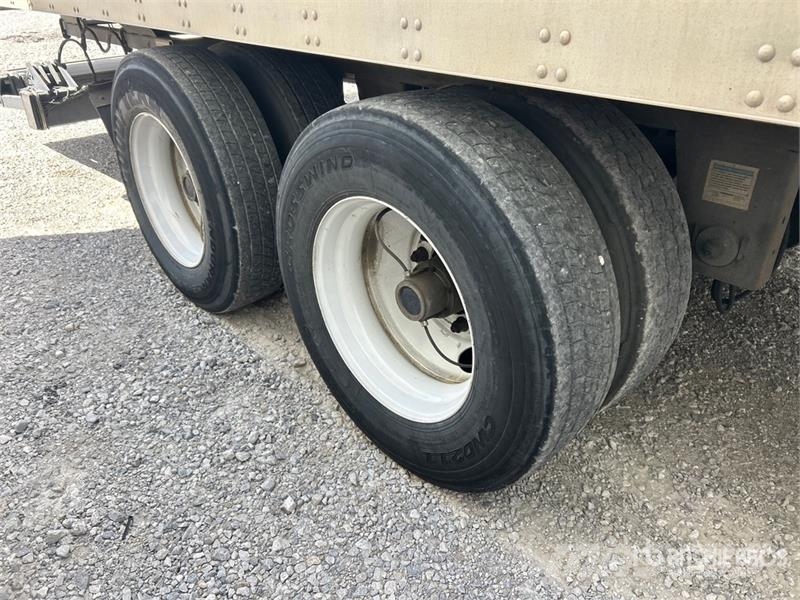 Utility VS2DX 箱體拖車
