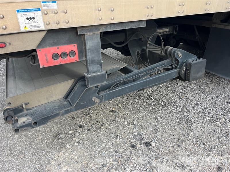 Utility VS2DX Box Trailers