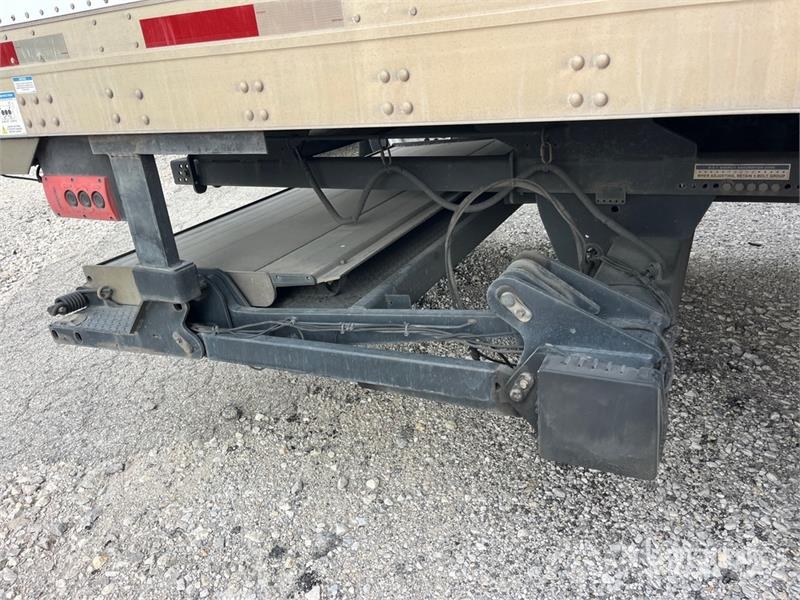 Utility VS2DX Box Trailers