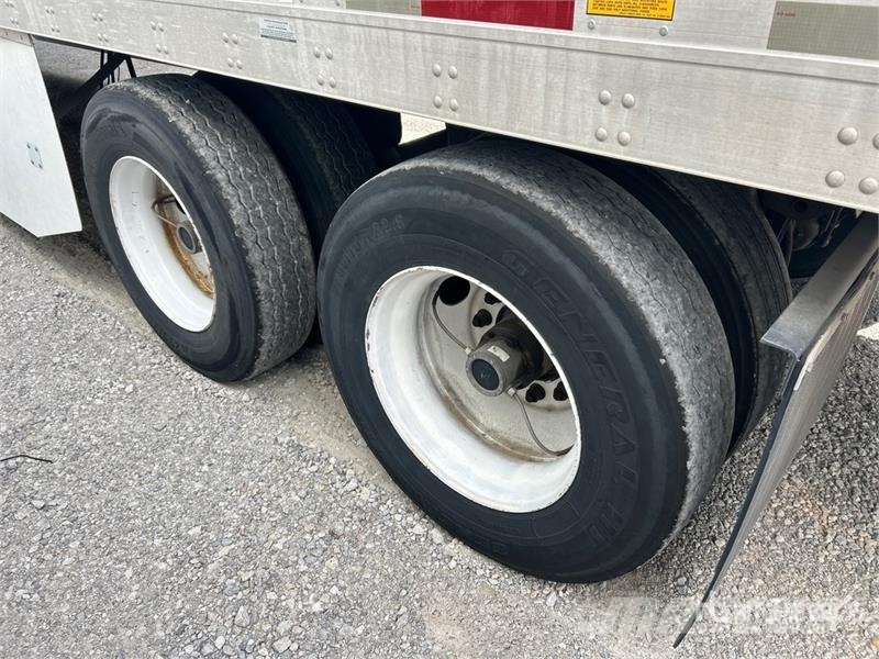 Utility VS2DX 箱體拖車