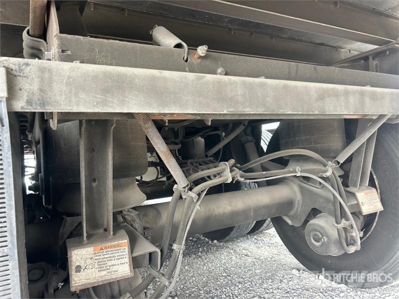 Utility VS2DX 箱體拖車