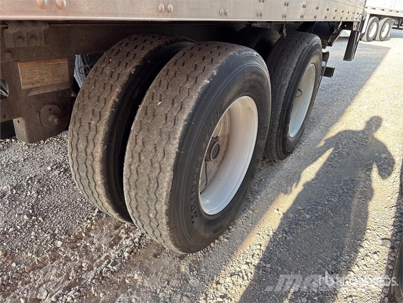 Utility VS2DX Box Trailers