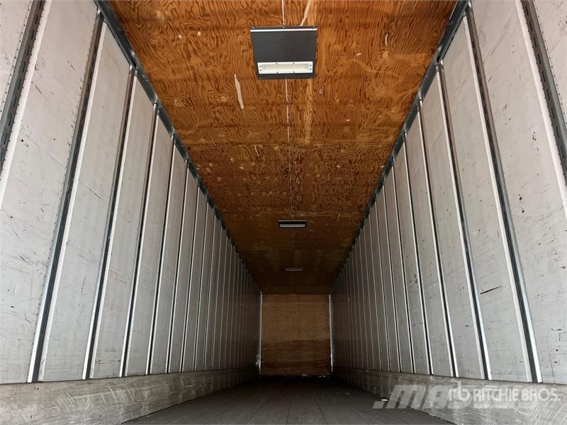 Utility VS2DX Box Trailers