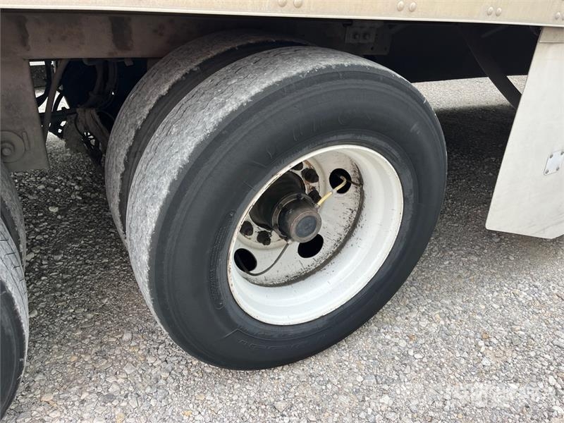 Utility VS2DX Box Trailers