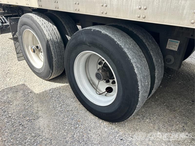 Utility VS2DX 箱體拖車