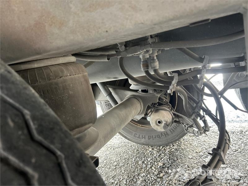 Utility VS2DX 箱體拖車