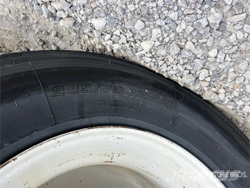 Utility VS2DX 箱體拖車