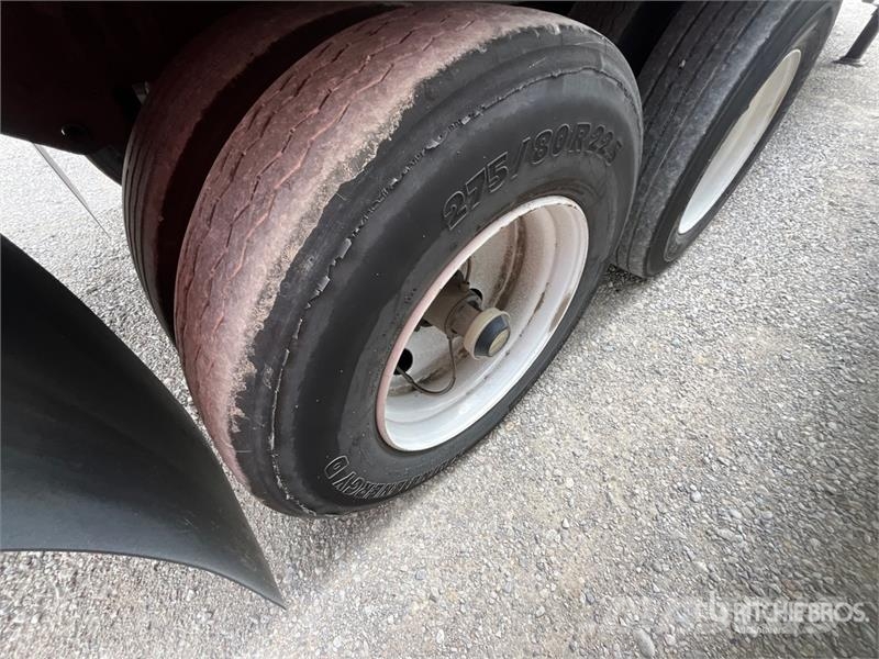 Utility VS2DX 箱體拖車