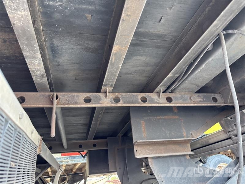 Utility VS2RA 36 ft x 102 in T/A Van Trailer 箱體拖車