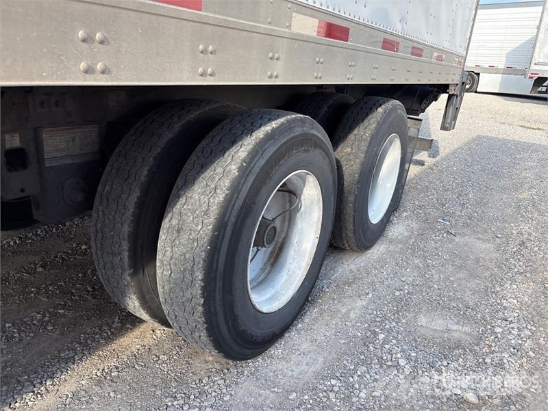 Utility VS2RA 36 ft x 102 in T/A Van Trailer 箱體拖車