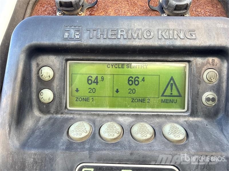 Utility VS2RA 48 ft x 102 in T/A Multi -Temp Refrigerated Piekabes ar temperatūras kontroli