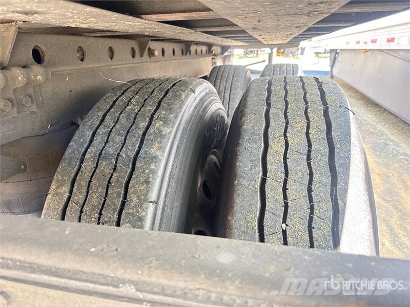 Utility VS2RA 51 ft T/A Refrigerated Trailer Piekabes ar temperatūras kontroli