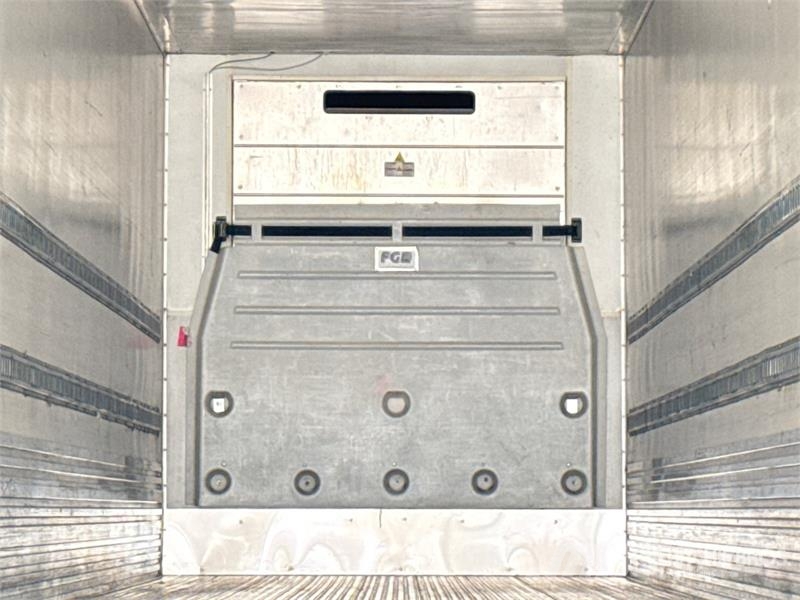 Utility VS2RA 51 ft T/A Refrigerated Trailer Piekabes ar temperatūras kontroli