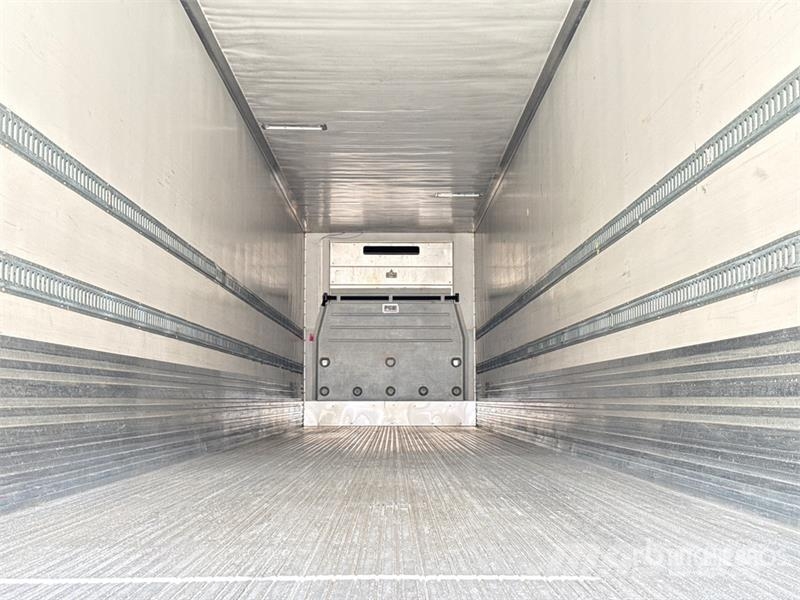 Utility VS2RA 51 ft T/A Refrigerated Trailer Piekabes ar temperatūras kontroli