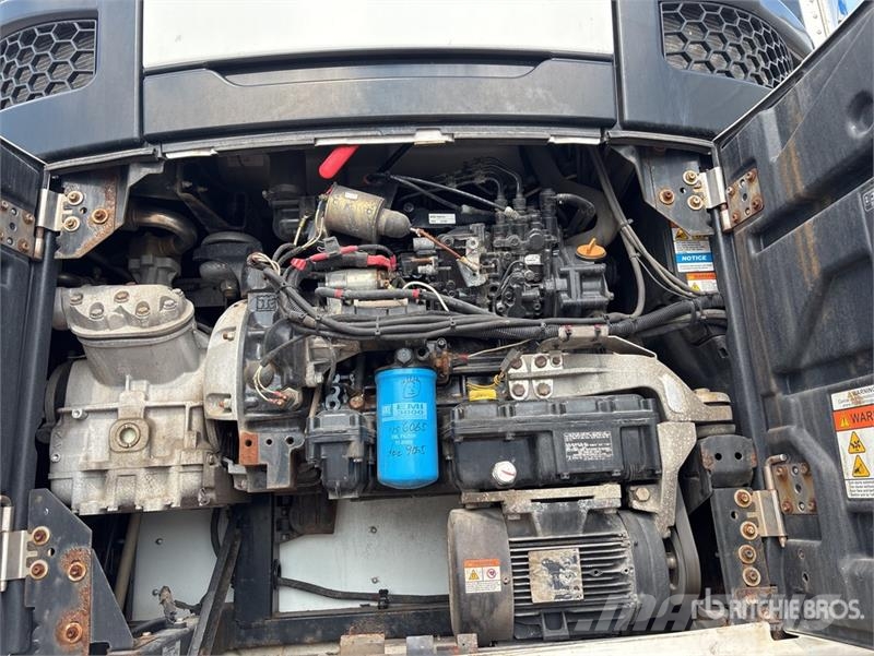 Utility VS2RA 53 ft T/A Refrigerated Trailer Piekabes ar temperatūras kontroli