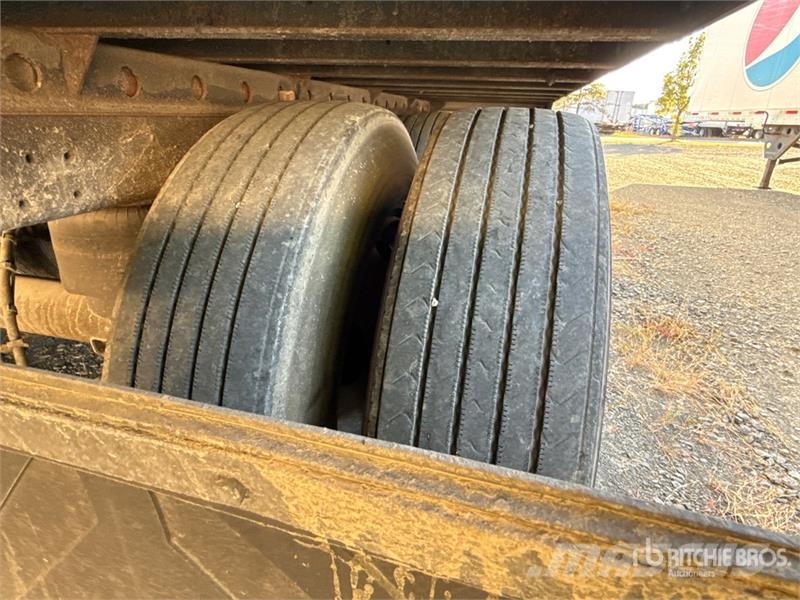 Utility VS2RA 53 ft x 102 in T/A Refrigerated Trailer Piekabes ar temperatūras kontroli