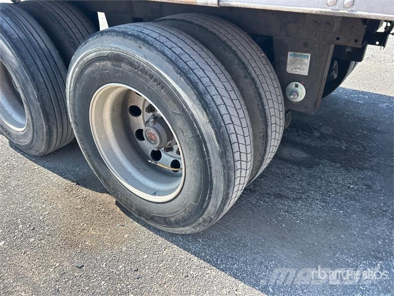 Utility VS2RA 53 ft x 102 in T/A Refrigerated Trailer Frysetrailer Semi