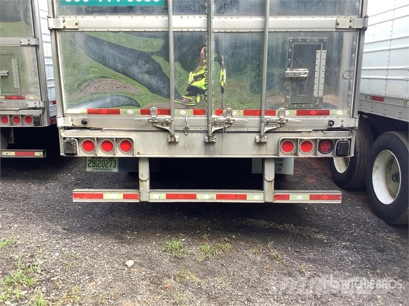 Utility VS2RA 53 ft x 102 in T/A Refrigerated Trailer Piekabes ar temperatūras kontroli