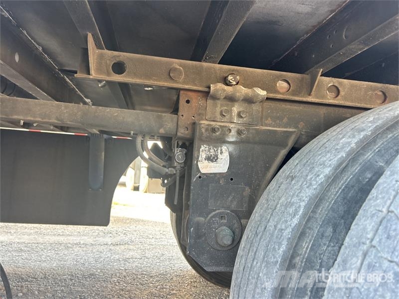 Utility VS2RA 53 ft x 102 in T/A Refrigerated Trailer Температурно-контролирани полуремаркета
