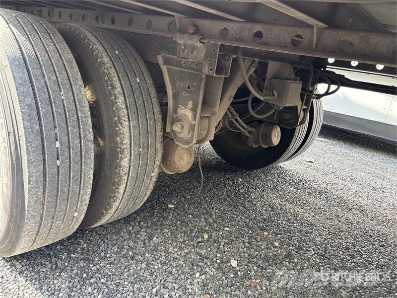Utility VS2RA 53 ft x 102 in T/A Refrigerated Trailer 保温半挂车