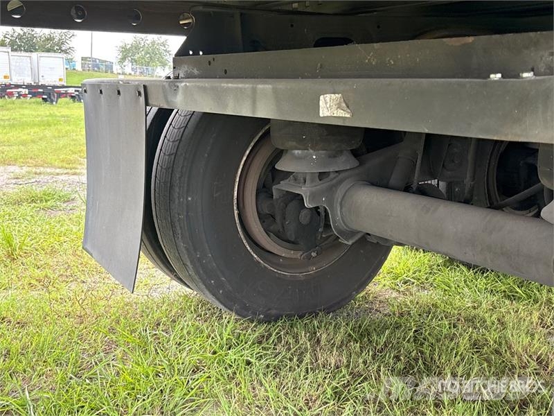 Utility VS2RA 53 ft x 102 in T/A Refrigerated Trailer Temperature controlled semi-trailers