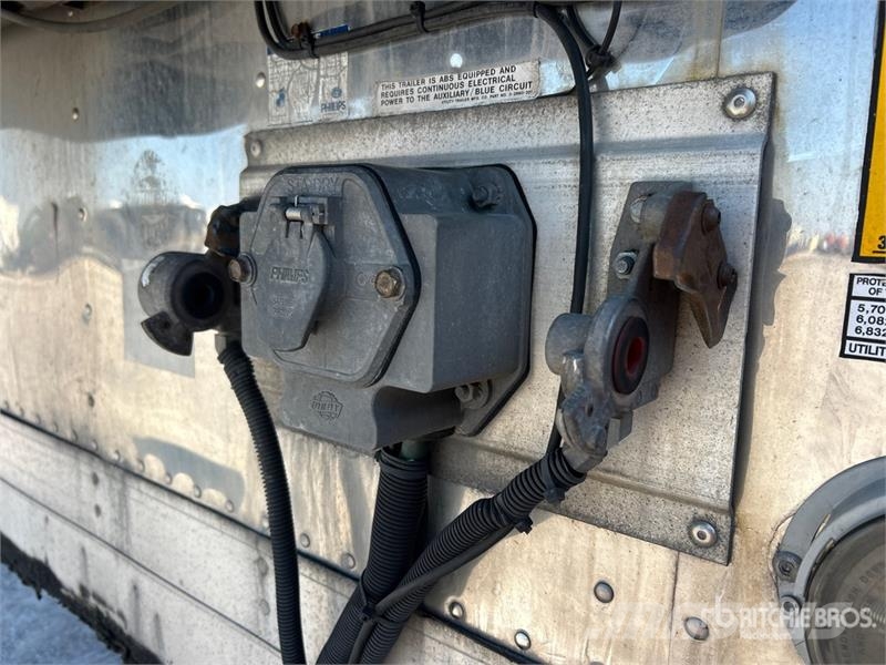 Utility VS2RA 53 ft x 102 in T/A Multi -Temp Refrigerated  Напівпричепи-рефрижератори