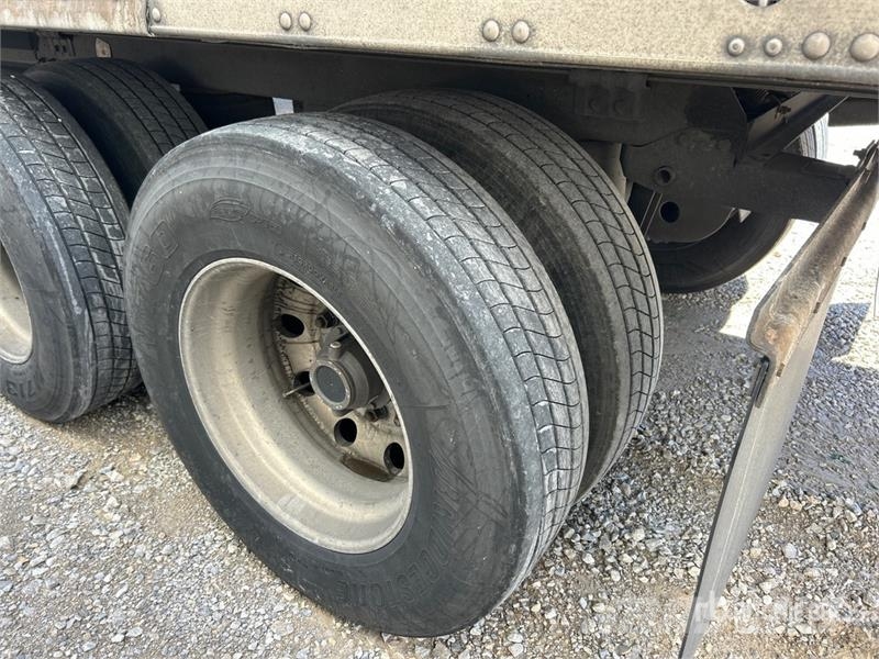 Utility VS2RA 53 ft x 102 in T/A Refrigerated Trailer 控溫式半拖車